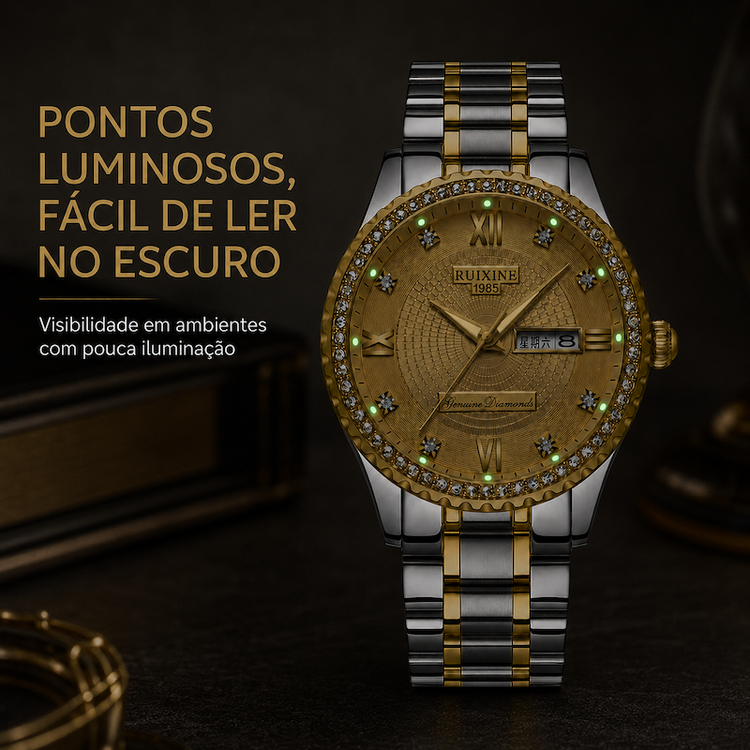 Relógio com mostrador dourado e pulseira bicolor de aço e ouro, bezel com pedras