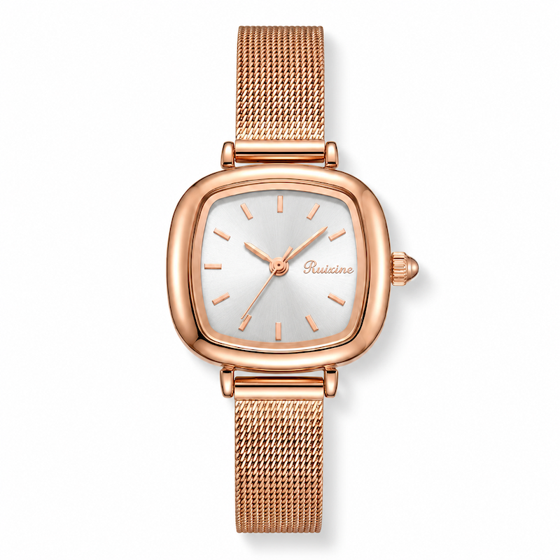 Relógio quadrado com mostrador claro e pulseira milanesa dourada rosé