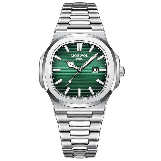 Relógio com pulseira de aço prateado e mostrador verde com marcadores