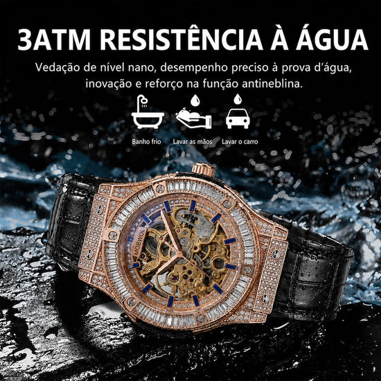 Relógio automático rosé com caixa cravejada e pulseira de couro preta