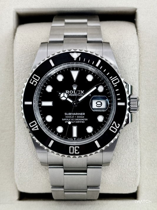 Relógio Rolex Submariner Date automático com mostrador preto, lente de data e pulseira de aço